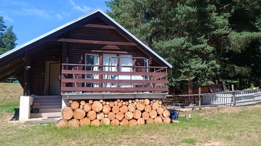 nadrybnikemhnacov_chata_RD_01.jpg